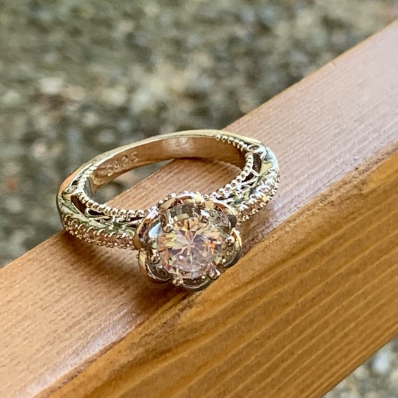 Silver Rings Round Cut White Sapphire Wedding - Picture 5 of 11